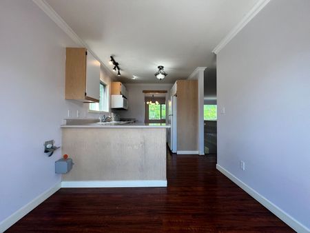 5 bed/3 bath home in North Glenmore - Photo 4