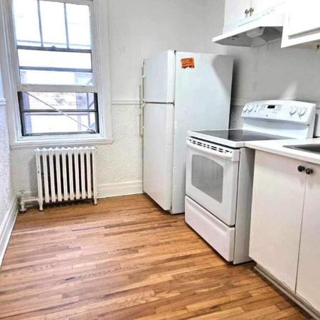 🌟**CONDO SPACIEUX, LUMINEUX ET ENSOLEILLÉ – 2 CHAMBRES - Photo 3