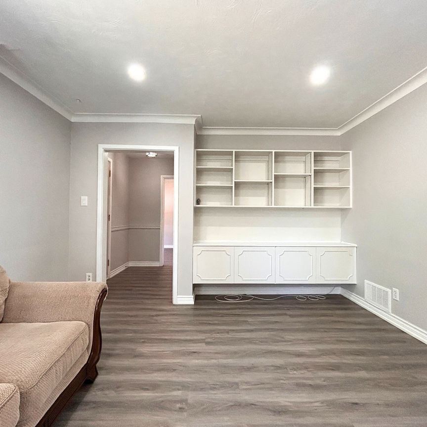 For Lease - 3 Heatherington Drive Unit# MAIN FLOOR, Toronto, Ontario - Photo 1