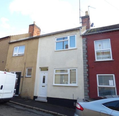 New Street, Rothwell - Photo 1