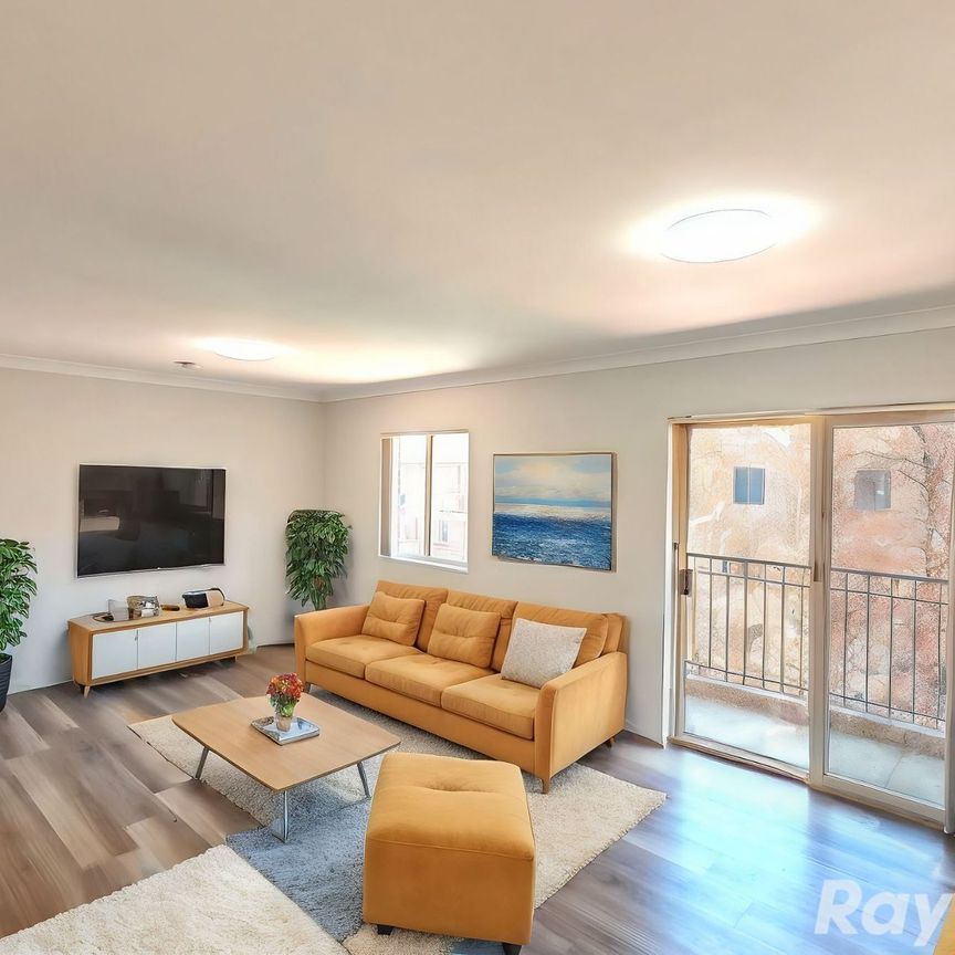 Sunny Split-Level 2 Bedroom Unit at ARRIVA Camperdown! - Photo 1