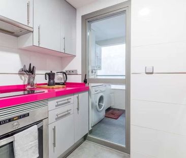 2 room luxury Apartment for rent in Madrid, Spain - Photo 5