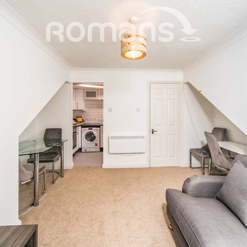 3 bedroom apartment to rent - Photo 1
