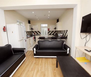 6 bedroom house to rent - Photo 1