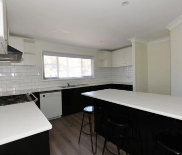 19 Tibbles Avenue, Old Erowal Bay. - Photo 4