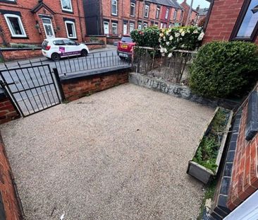 2 bed Terraced - To Let - Photo 4