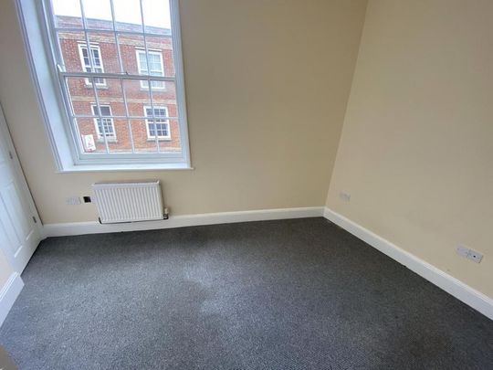 2 bedroom maisonette to rent - Photo 1