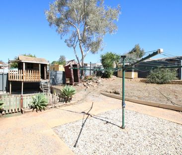 381 Oxide Street - Photo 2