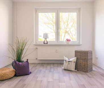 Lichterfüllte 3-Raum-Wohnung mit Balkon - Photo 1