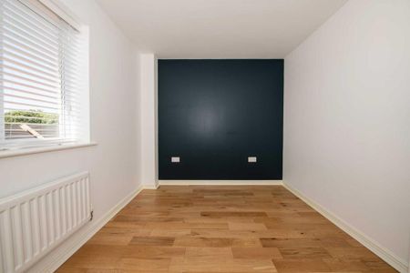 3 bedroom townhouse to rent - Photo 4