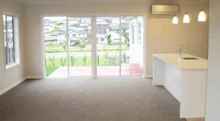 Stunning Family Home in Millwater. - Photo 2