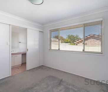 4 Zinnia CRT, Middle Ridge QLD 4350 - House For Rent | Domain - Photo 6