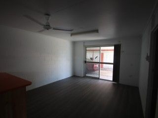 NEAT UNIT CLOSE TO EVERYTHING - Photo 4
