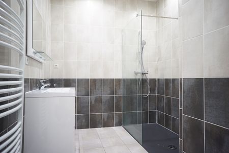 Location Appartement 3 pièces 82m² - Photo 5