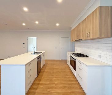 Beautiful Family Home in Desirable Location - Photo 6