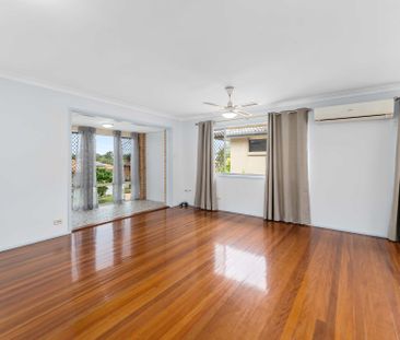 7 Chiniala Street, Mansfield. - Photo 4