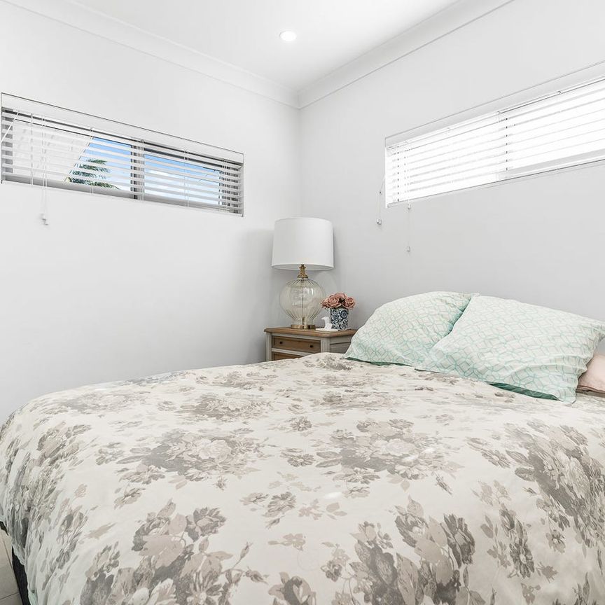 Ultra modern home in a sought after location - Photo 1