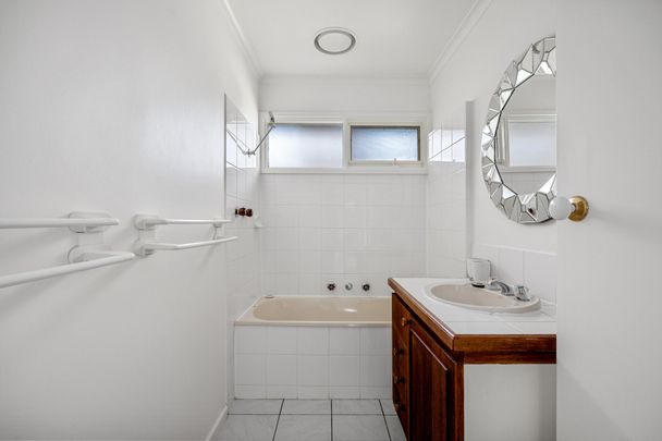 Beautifully Presented Fully Furnished Beach House - Photo 1