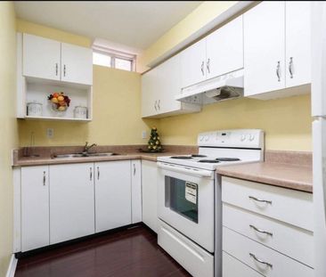 For Lease - 3861 Brinwood Gate, Mississauga, Ontario - Photo 5