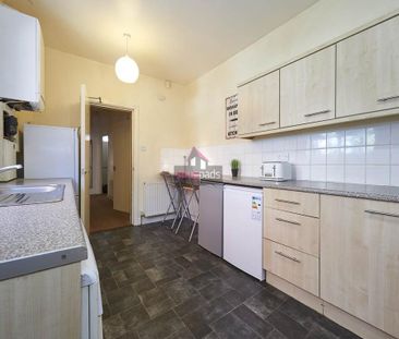 6 bedroom house to rent - Photo 1