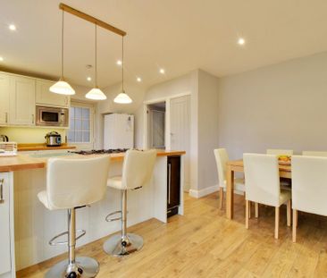 3 bedroom semi-detached house to rent - Photo 6