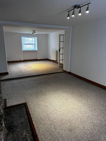 4 bedroom terraced house to rent - Photo 2