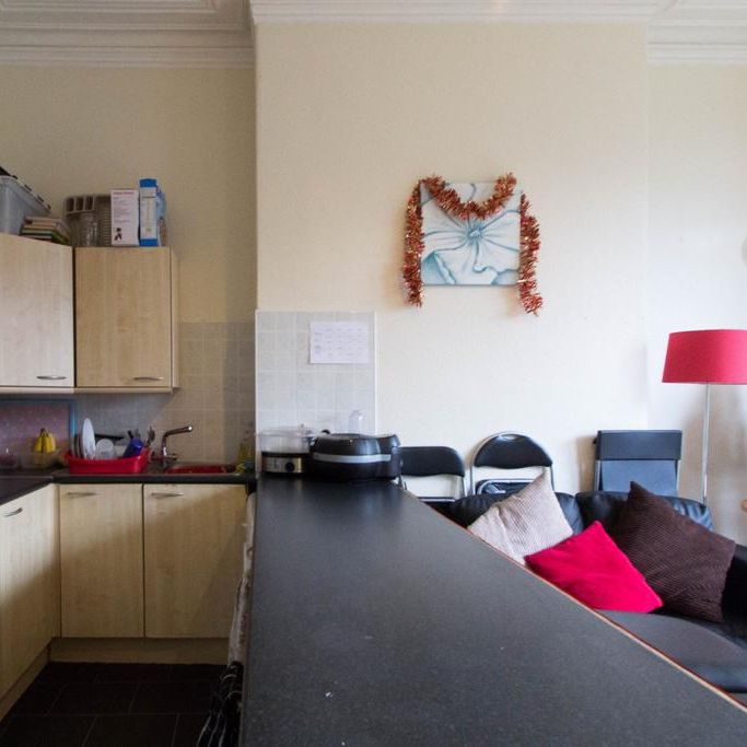 4 bedroom house to rent - Photo 1