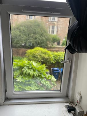 1 Bed Flat, Otago Street, G12 - Photo 1