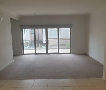 Two-Bedroom Home in a Convenient Mooroolbark Location - Photo 1