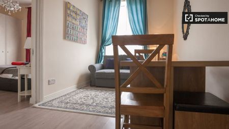 1-bedroom apartment for rent in Southside, Dublin - Photo 4