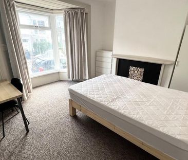 4 bedroom terraced house to rent - Photo 6