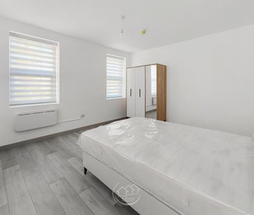 6 bedroom house of multiple occupation to rent - Photo 4