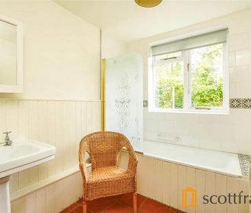 3 bedroom terraced house to rent - Photo 4