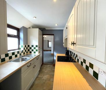 2 bedroom terraced house to rent - Photo 4