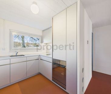 Newly renovated 3.5-room duplex apartment with ideal connections in... - Foto 1