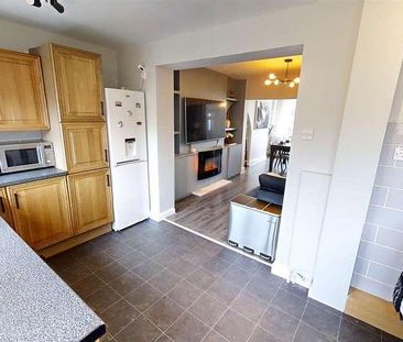 Wycombe Close, Davyhulme, Manchester, M41 - Photo 2