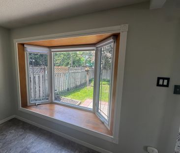 For Lease - 833 Laurier Avenue, Milton, Ontario - Photo 4
