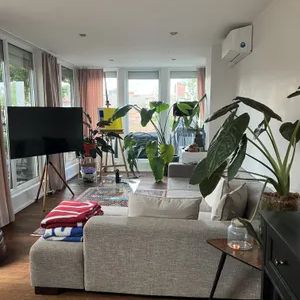 Wunderschöne 3-Zimmer-Wohnung mit Terrasse und Pflanzenoase - komplett möbiliert - Foto 2