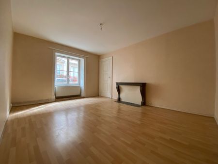 Location Appartement 3 pièces 82m² BESANCON 25000 - Photo 2