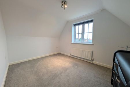 3 bedroom terraced house to rent - Photo 5