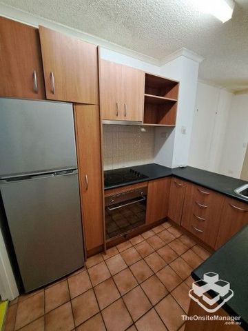 LOCATION ! LOCATION ! - Photo 2