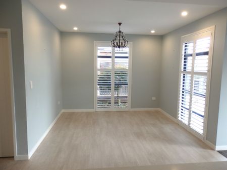 Parkside Paradise: 3 Bed Townhouse - Photo 3