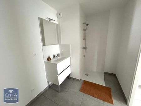 Location Appartement 1 pièce 27m² ST ETIENNE 42000 - Photo 5
