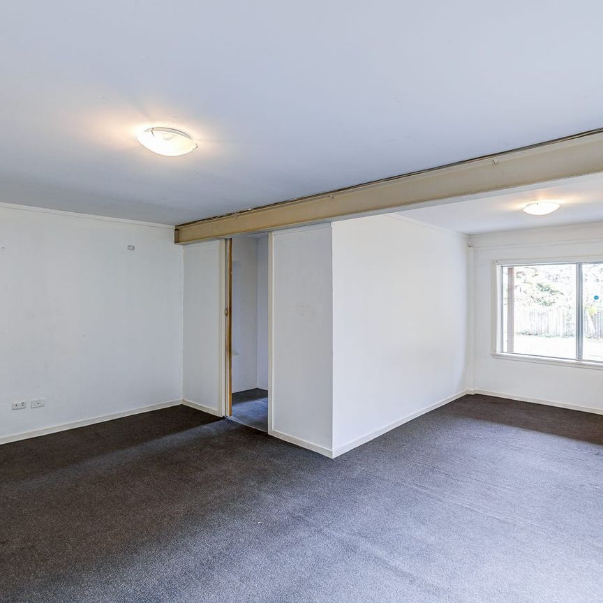 Spacious High-Set Home on a Generous 736m² Block! - Photo 1