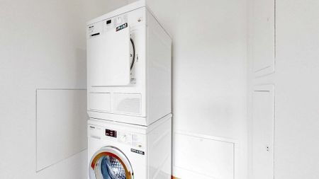 This simple apartment in the center of Gossau is waiting for you - Photo 4