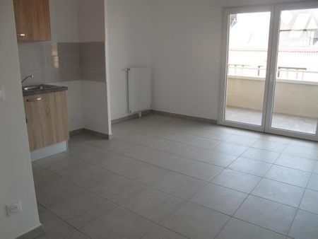 Location Appartement à Petit Quevilly - Photo 2