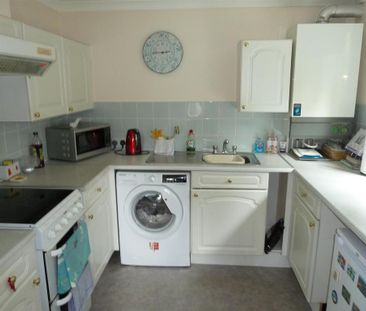 2 bedroom flat to rent - Photo 5