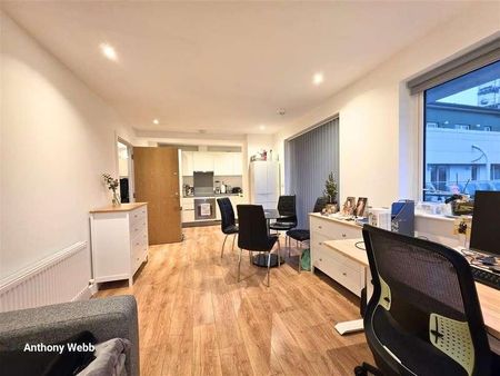 Sydney Road, Tower Point, EN2 - Photo 2