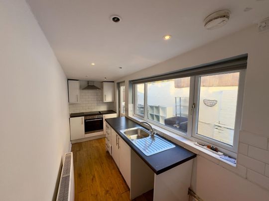 Bolton Grove, Barrowford, Nelson - Photo 1