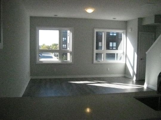 For Lease - 6705 CROPP Street Unit# 34, Niagara Falls, Ontario - Photo 1